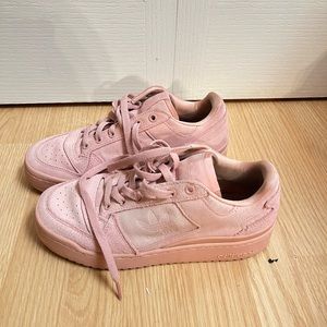 Adidas Forum Bold size 7